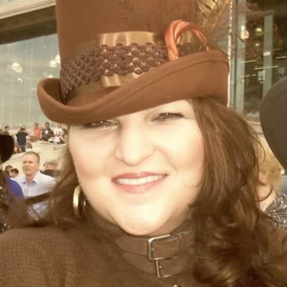 Meet your Posher, Valerie - Picture 2 of 2